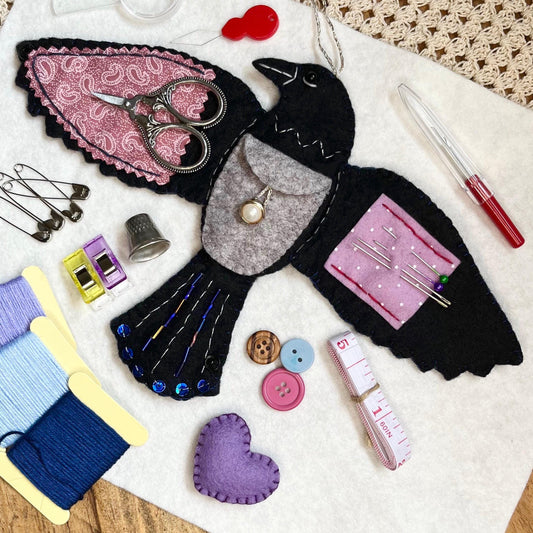 🖤 “Raven’s Keepsake – Guardian of Stitches” 🪡✨Includes all accessories